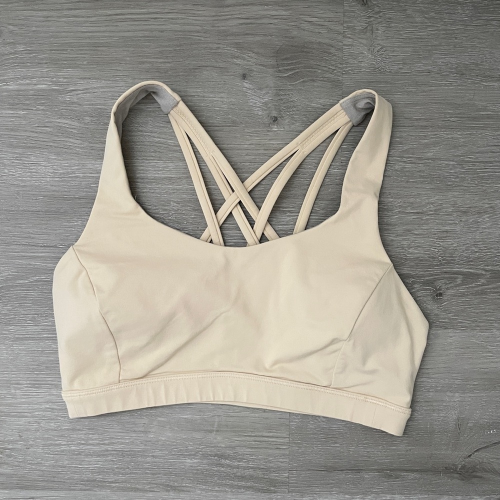 Lululemon Free to be Serene Bra